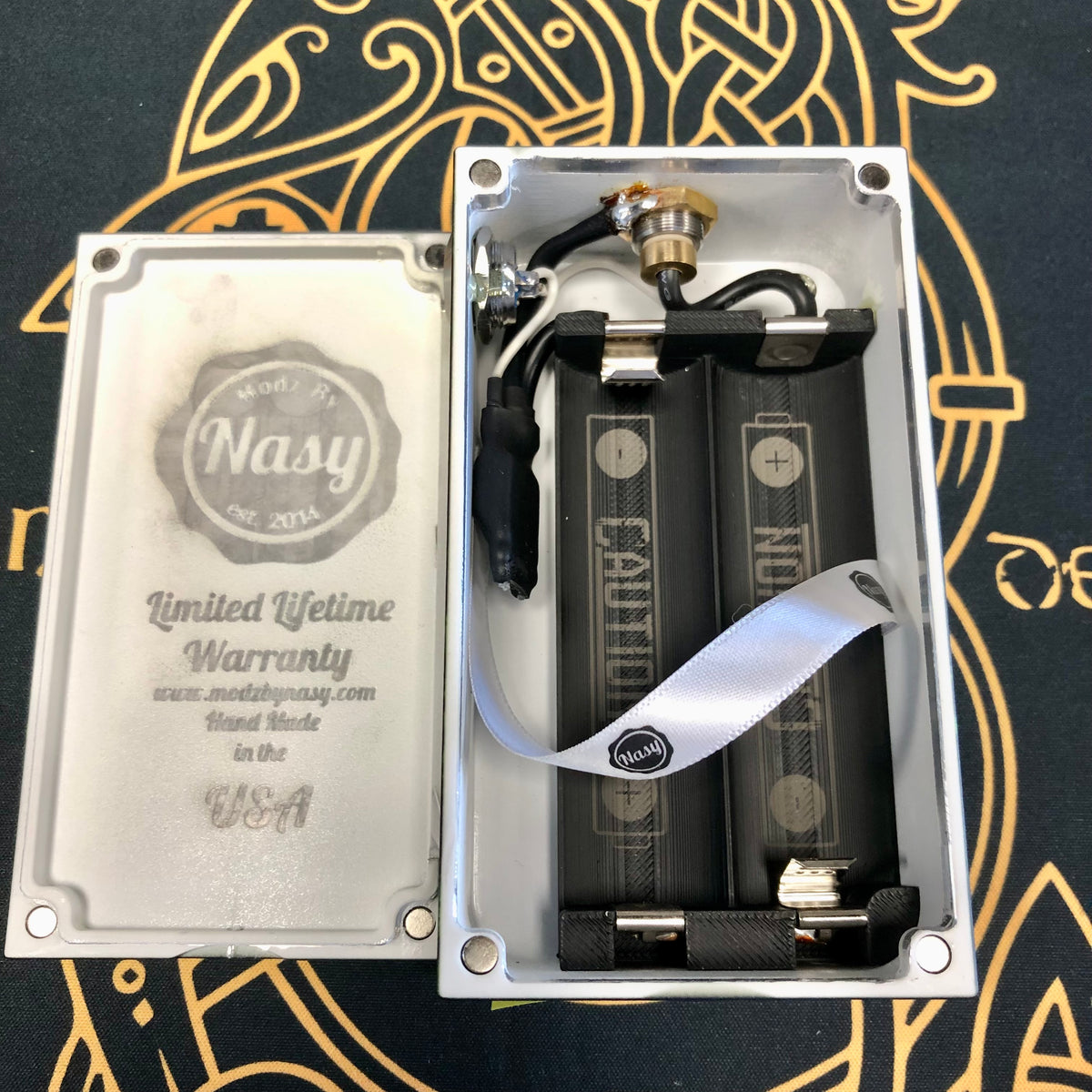Parallel/Series Mech Box Mod SS Top/Button (Dual 21700) by Nasy Mods - Vaping Delights (Cross Bones)